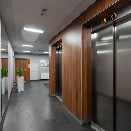 Zoliborz - Gym, Workspace, Bus Nearby - By Rentujemy ワルシャワ